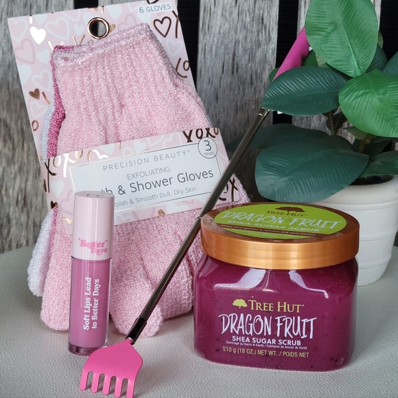 Dragon Fruit Shea Sugar Scrub with Pink Bath Gloves - Picture 7 of 7